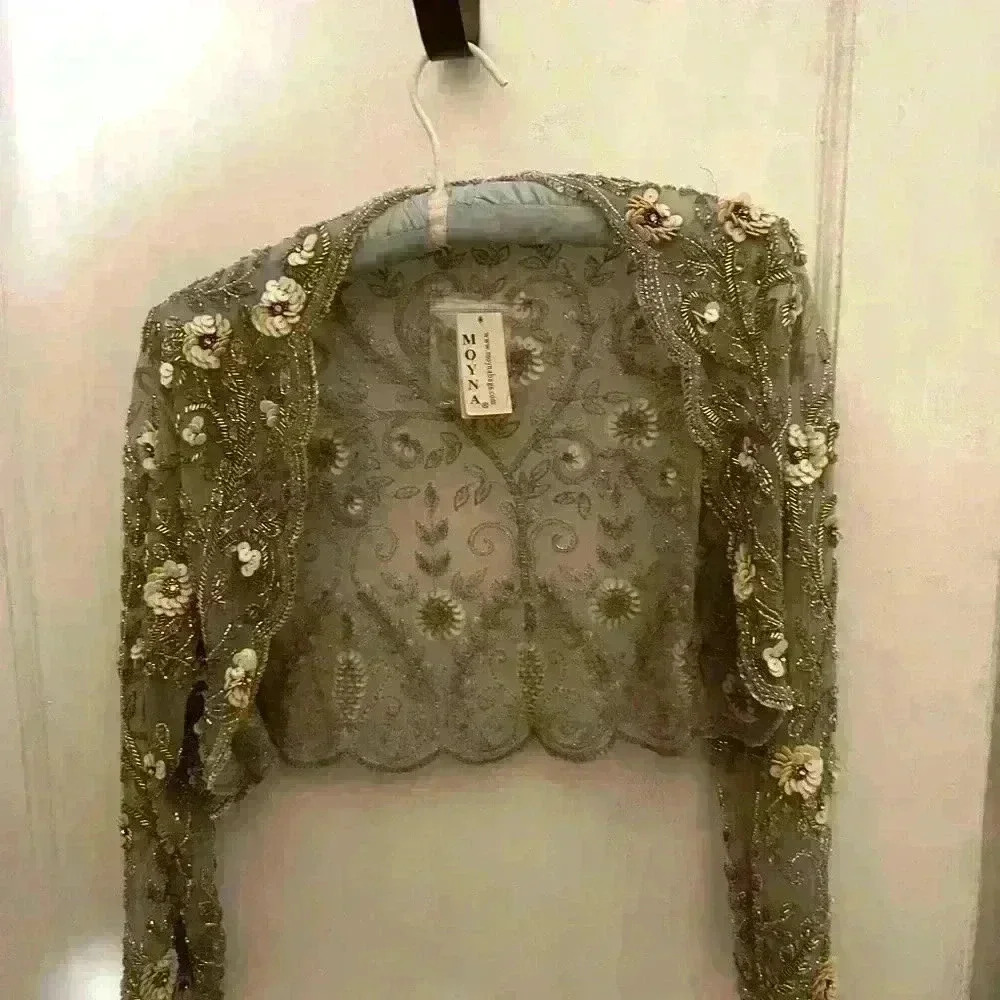 Moyna ~ intricate beaded formal sleeve jacket size M - Picture 3 of 16